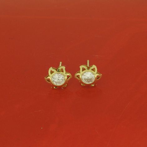 PENDIENTES MARGARITA CALADOS (7.20 x 8mm) CON CIRCONITA